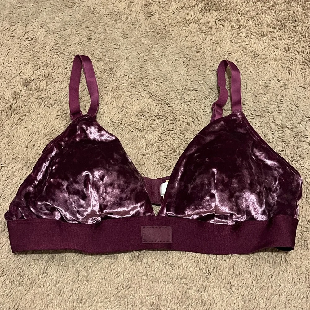 VS PINK Velvet Bralette